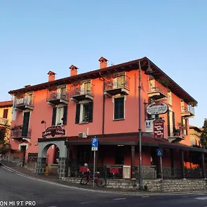 Azzano Holidays Bed & Breakfast