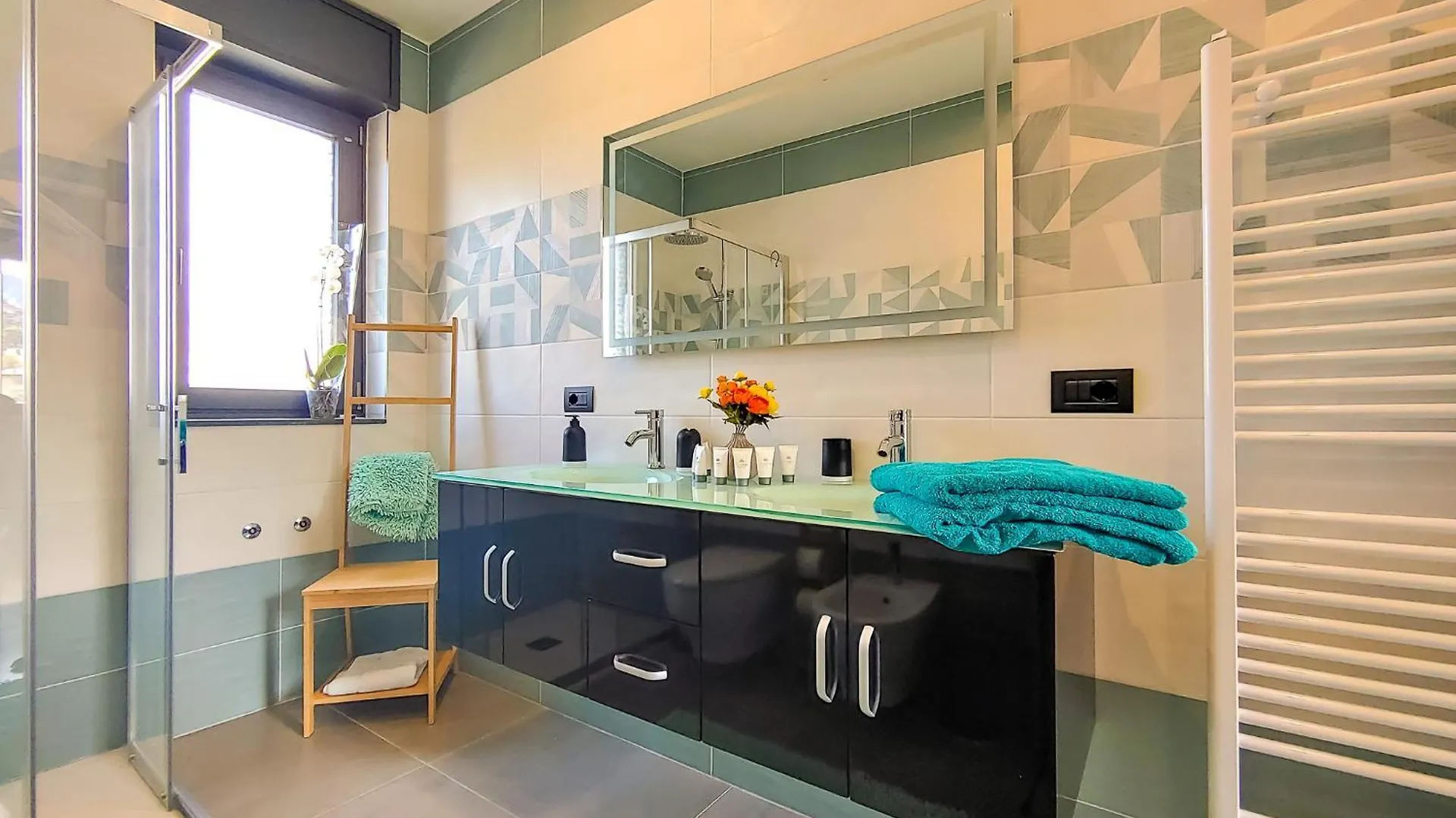 Apartment Ely Ferienwohnung Mezzegra Italy